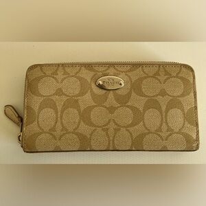 Coach Long Zip Around Wallet In Signature Canvas